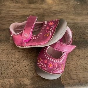 Stride rite baby shoes, pink with flowers